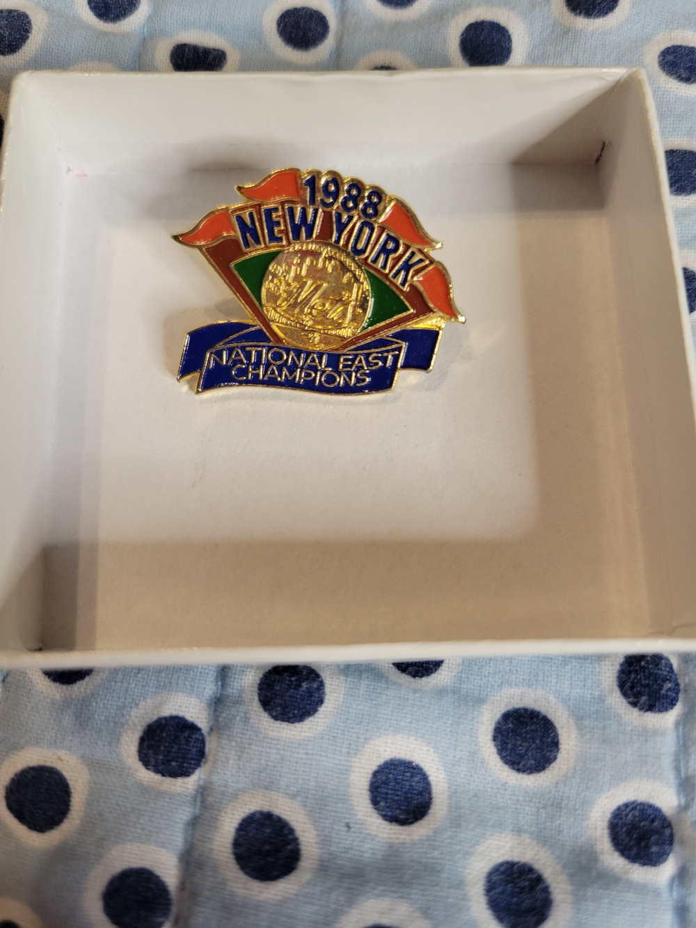 1988 New York Mets National East Champions Enamel Pin